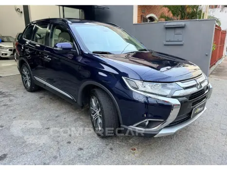 OUTLANDER 3.0 GT 4X4 V6 24V GASOLINA 4P AUTOMÁTICO