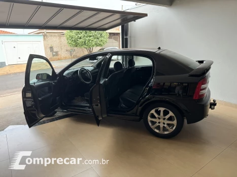 CHEVROLET ASTRA 2.0 MPFI Advantage 8V 4 portas