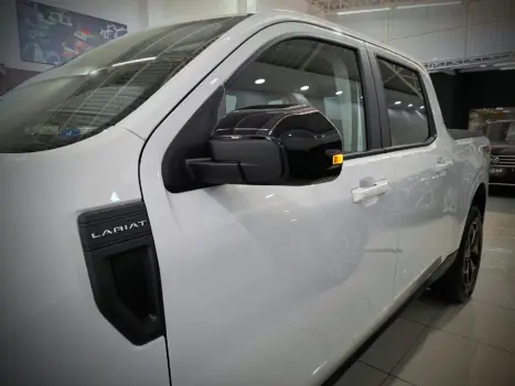 MAVERICK LARIAT FX4 2.0 ECOBOOST AUT.