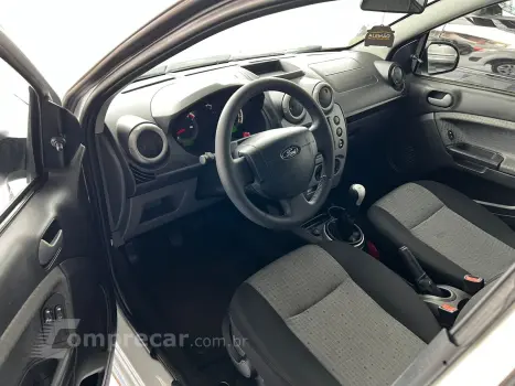 FIESTA 1.6 Rocam Sedan 8V