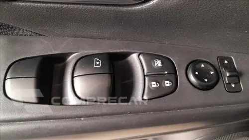 KICKS PLAY 1.6 16V FLEXSTART SENSE XTRONIC