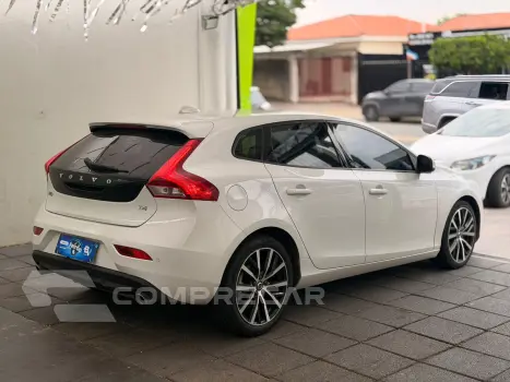 V40 2.0 T4 Momentum