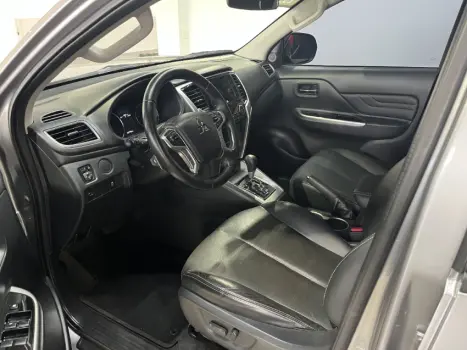 L200 TRITON 2.4 16V Turbo Sport HPE CD 4X4