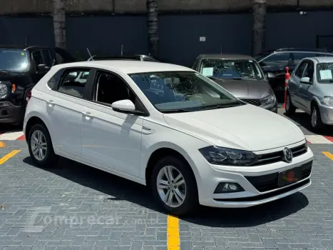Volkswagen POLO 1.0 200 TSI Comfortline 4 portas