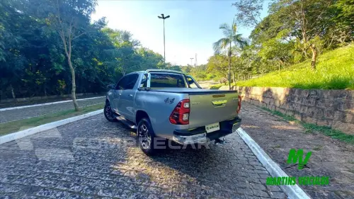 HILUX 2.8 D-4D TURBO DIESEL CD SRX 4X4 AUTOMÁTICO