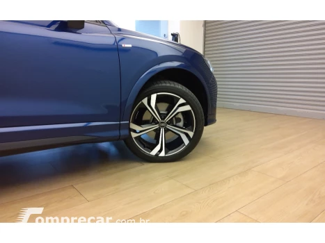 Q3 2.0 40 TFSI GASOLINA PERFORMANCE BLACK PLUS QUATTRO TIPTR