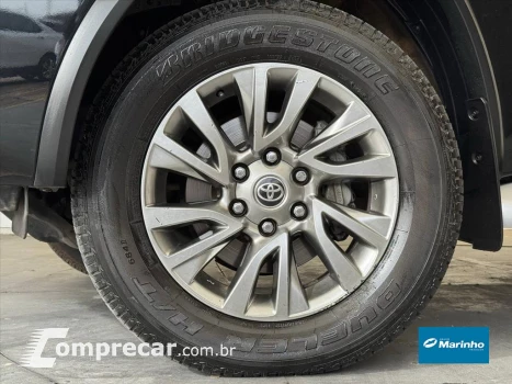 HILUX 2.8 D-4D TURBO DIESEL CD SRX 4X4 AUTOMÁTICO