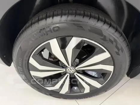 T CROSS HL TSI AE