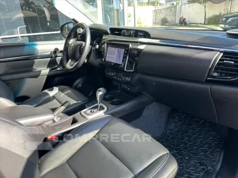 HILUX 2.8 D-4D TURBO DIESEL CD SRX 4X4 AUTOMÁTICO