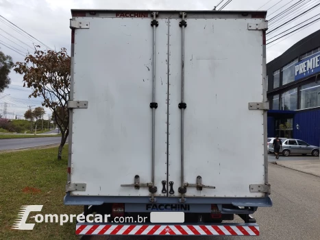 Delivery Express 2.8 Prime + Baú Facchini