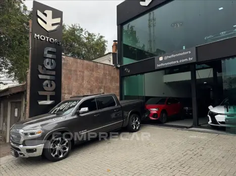 RAM 1500 5.7 V8 Limited CD 4X4 4 portas
