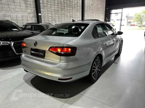 JETTA 2.0 COMFORTLINE FLEX 4P TIPTRONIC
