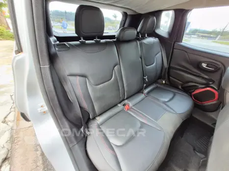 RENEGADE 2.0 16V Turbo Trailhawk 4X4