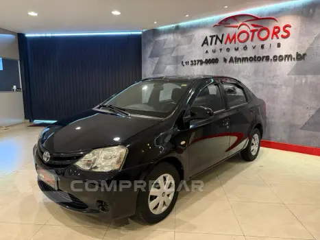 Toyota Etios Sedan 1.5 16V 4P FLEX PLATINUM 4 portas