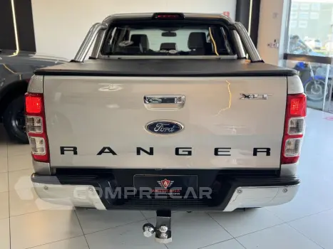 Ranger 3.2 20V XLT 4X4 CABINE DUPLA TURBO DIESEL AUTOMÁTICO