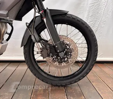 TRIUMPH TIGER 800 XCA