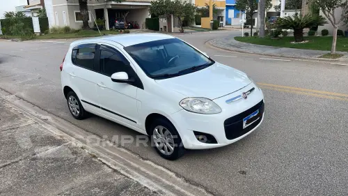 Fiat Palio Attractive 1.4 EVO Fire Flex 8V 5P 2013