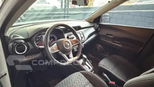 KICKS Sense 1.6 16V Flex Aut.