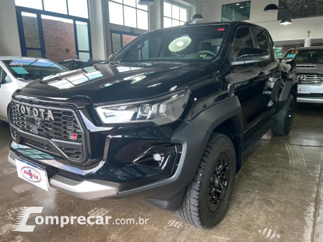 Toyota Hilux CD GR-S 4 portas