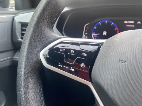 TAOS 1.4 250 TSI TOTAL FLEX HIGHLINE AUTOMÁTICO