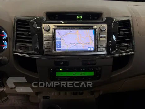 HILUX SW4 3.0 SRV 4X4 7 LUGARES 16V TURBO INTERCOOLER DIESEL