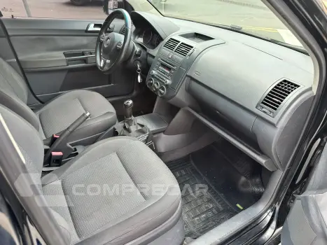 POLO SEDAN 1.6 MI 8V