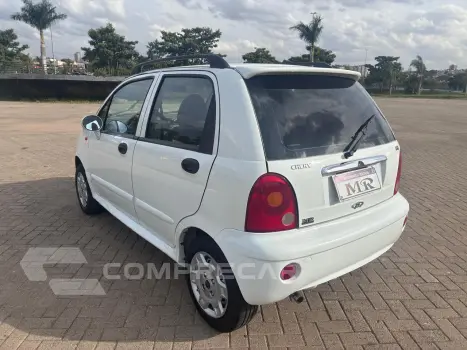 QQ 1.1 MPFI 16V