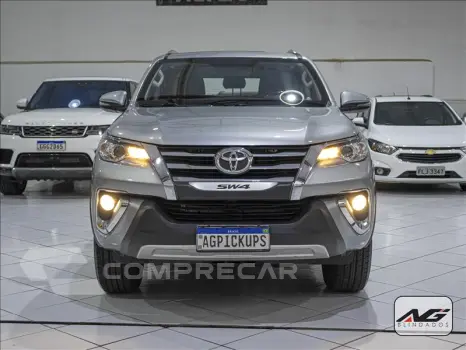 HILUX SW4 2.7 SRV 7 Lugares 4X2 16V