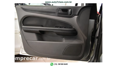 FOCUS SEDAN - 2.0 GLX SEDAN 16V 4P AUTOMÁTICO