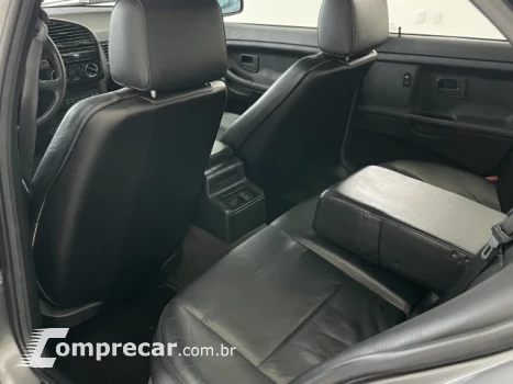 325i - 2.5 SEDAN 24V 4P AUTOMÁTICO