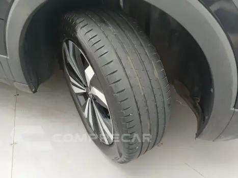 T-CROSS 1.0 200 TSI TOTAL FLEX AUTOMÁTICO