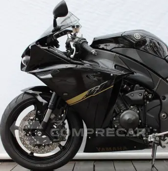 YAMAHA YZF R1