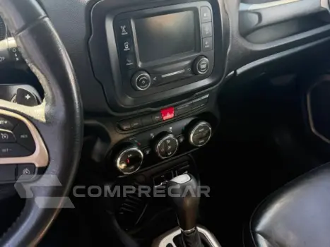 RENEGADE - 1.8 16V LONGITUDE 4P AUTOMÁTICO