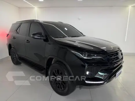 Toyota HILUX SWSRXA4FD 4 portas