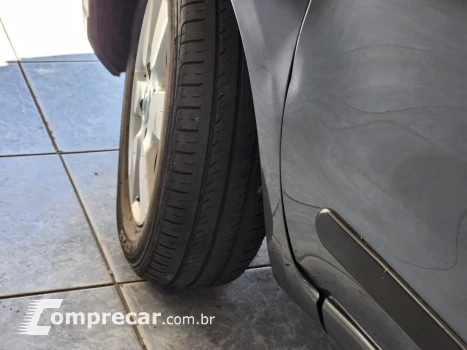 LIVINA 1.8 SL 16V