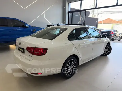 JETTA Highline 2.0 TSI 16V 4p Tiptronic