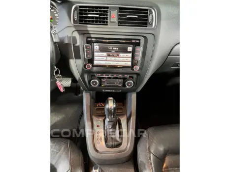 JETTA 2.0 TSI HIGHLINE 200CV GASOLINA 4P TIPTRONIC