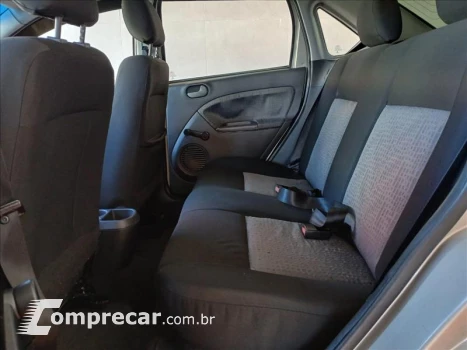 FIESTA 1.6 MPI Class Sedan 8V