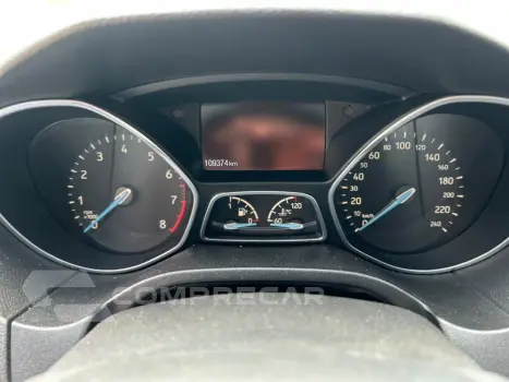 FOCUS 2.0 TITANIUM FASTBACK 16V FLEX 4P POWERSHIFT