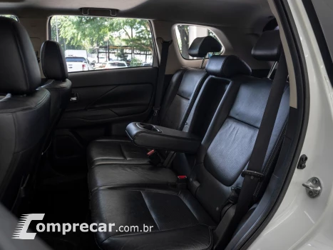 OUTLANDER 2.0 16V 160cv Aut.