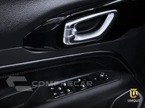 COMMANDER - 2.0 TD380 TURBO LIMITED AT9