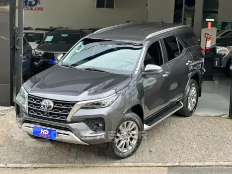 Toyota HILUX SWSRXA4FD 4 portas