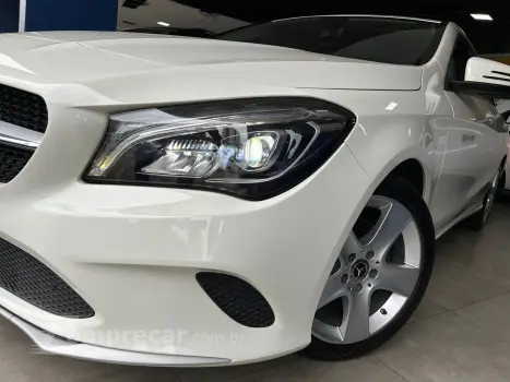 CLA-180 1.6 16V 122cv Aut.