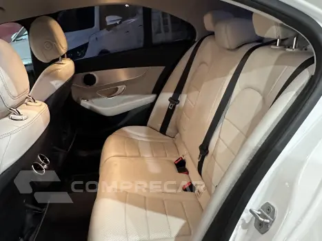 C 180 1.6 CGI AVANTGARDE 16V TURBO GASOLINA 4P AUTOMÁTICO