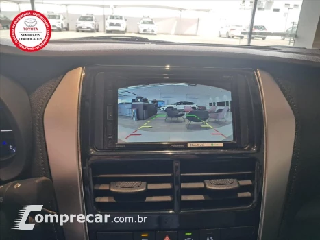 YARIS 1.5 16V FLEX SEDAN XL LIVE MULTIDRIVE