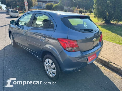 Onix 1.4 LT
