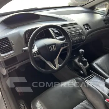 Civic Sed. LXL/LXL SE 1.8 Flex 16V Mec.