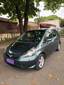 Honda FIT 1.4 LX 16V 4 portas