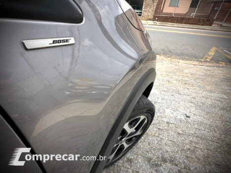 CAPTUR Intense Bose 1.6 16V Flex 5p Aut.