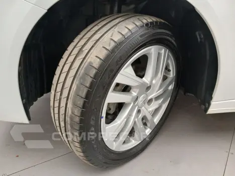 208 1.6 16V FLEX ACTIVE AT6